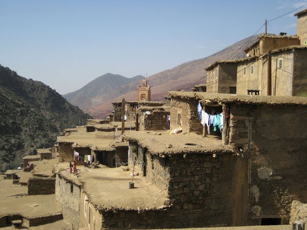 #htmlcaption Toubkal climbing