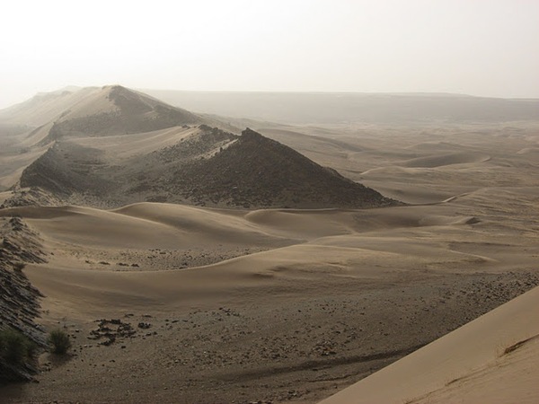 Djebel Saghrou et sahara